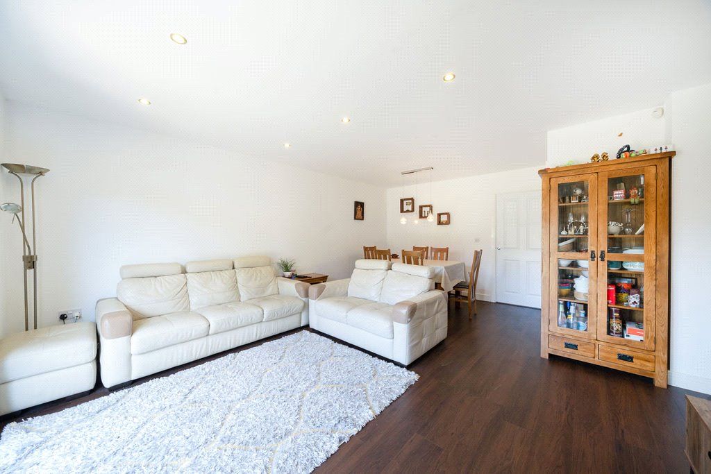 Property photo 3 of 18 Picture No. 11