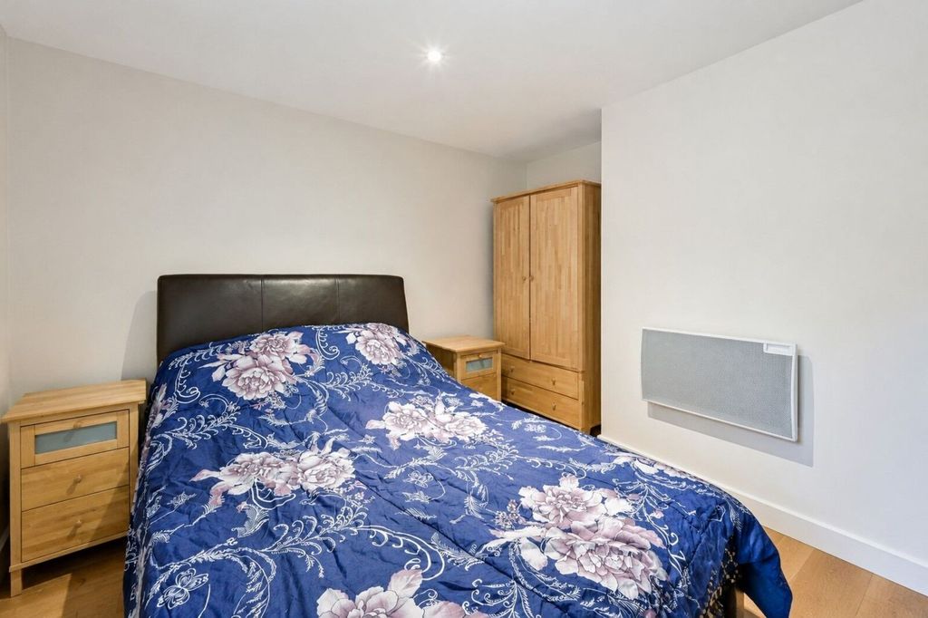Property photo 3 of 7