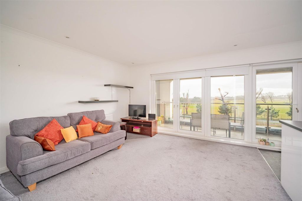 Property photo 2 of 20 31 The Maltings Carnoustie-14.Jpg