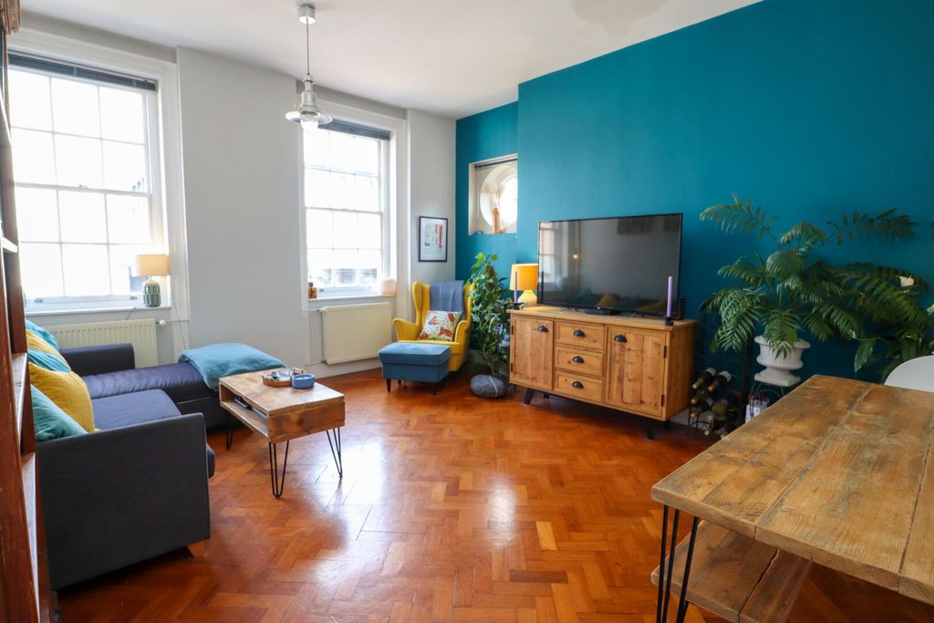 Property photo 3 of 13 Living Room