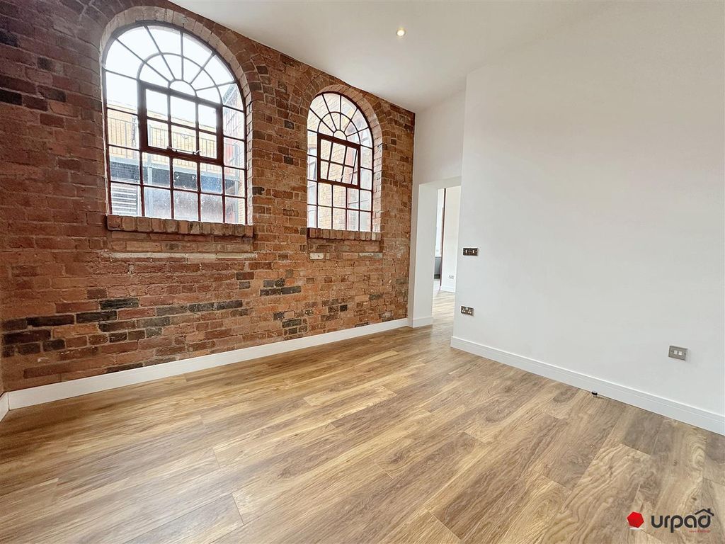 Property photo 2 of 12 Img_1464.Jpg