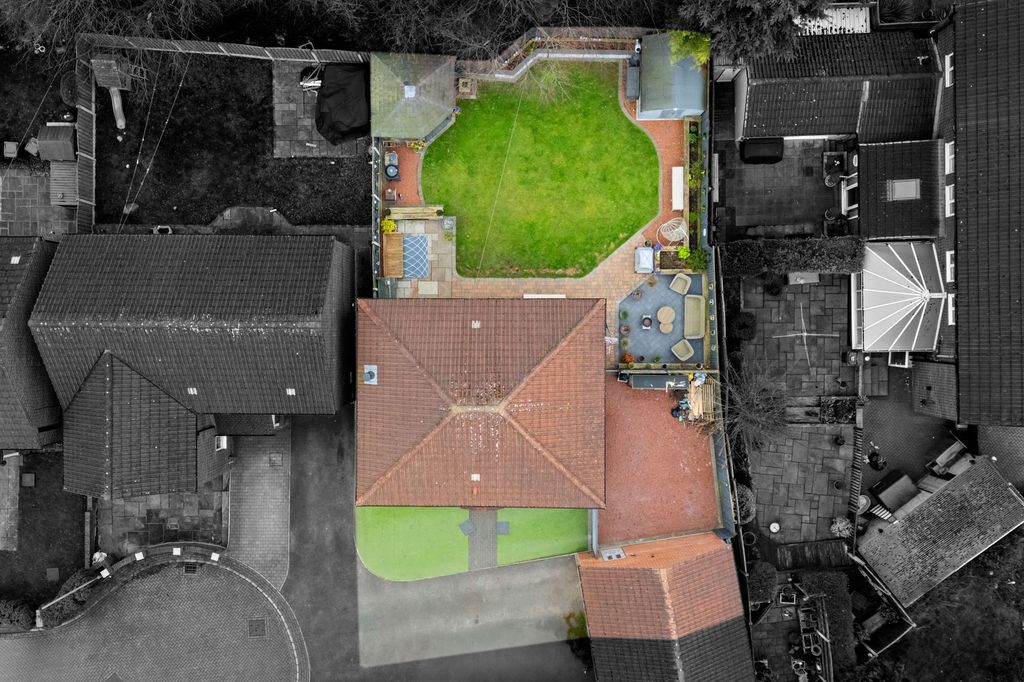 Property photo 3 of 33