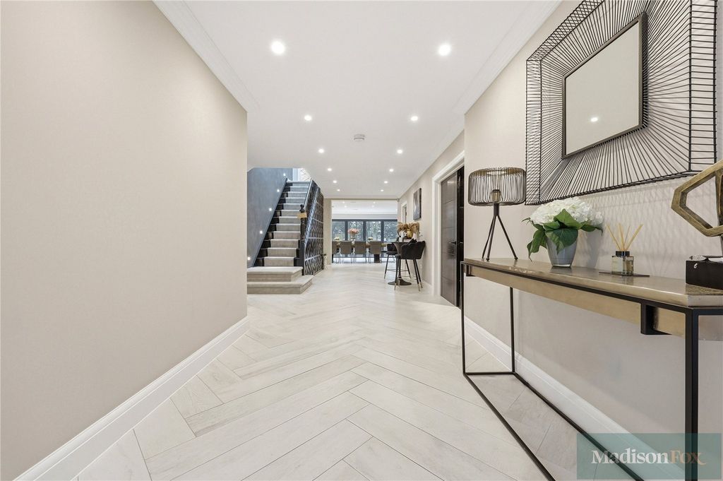 Property photo 2 of 40 Picture No. 40