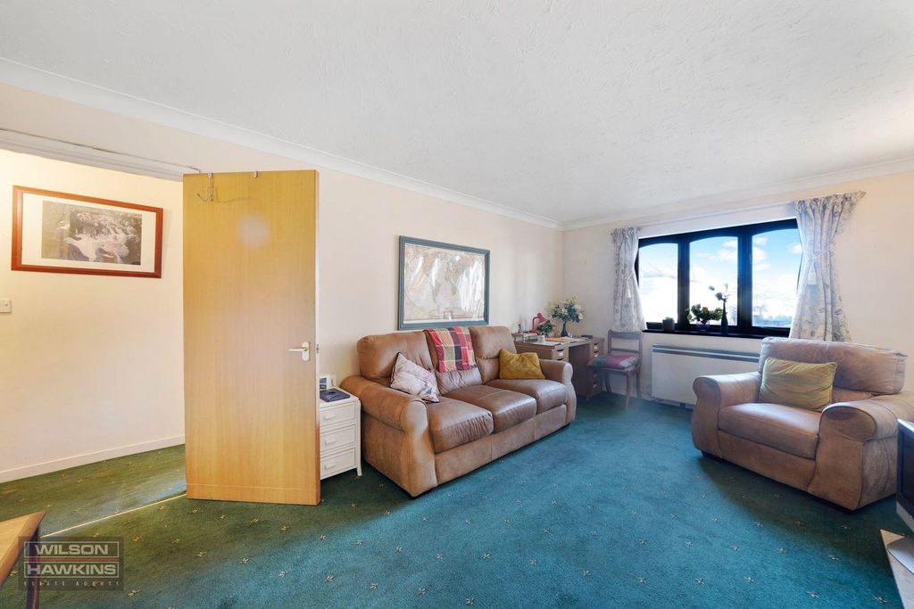 Property photo 3 of 11 20 Hanbury Court, Northwick Park Road - Bu2Inbvds8