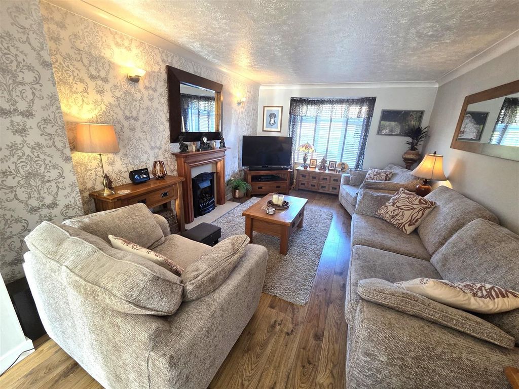 Property photo 2 of 21 20260429_113624 (1).Jpg