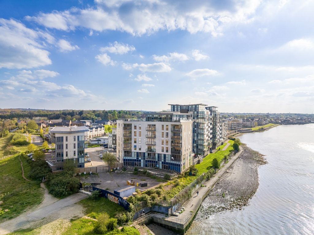 Property photo 1 of 17 2151831