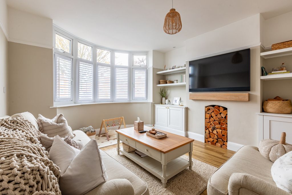 Property photo 3 of 28 Photo 3