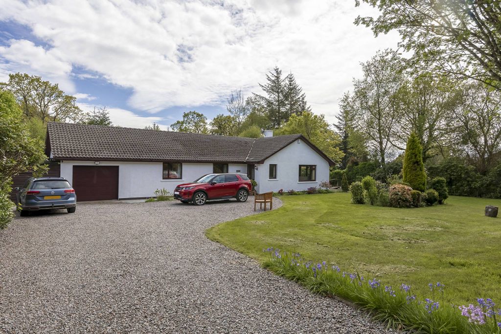 Property photo 1 of 39
