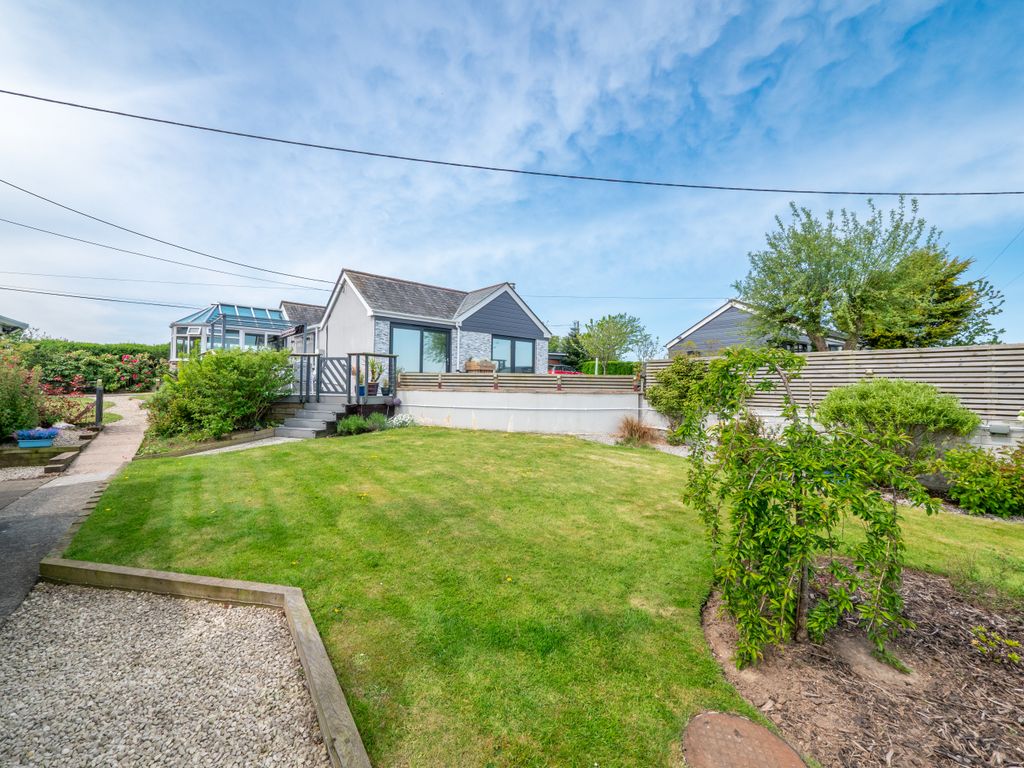 Property photo 3 of 40