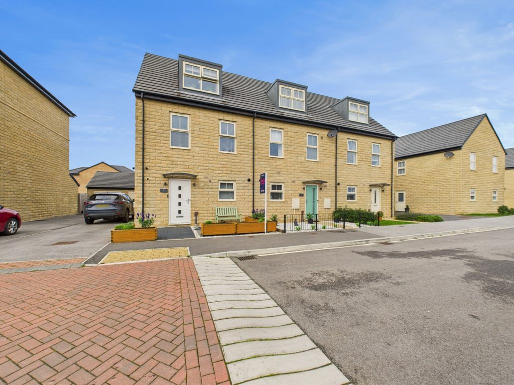 Property photo 1 of 20 4631182