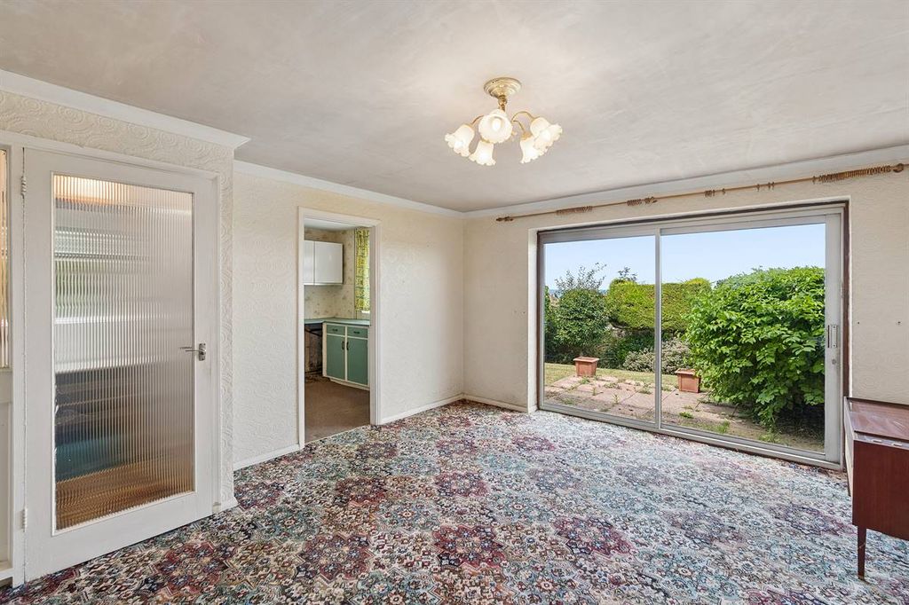 Property photo 2 of 14