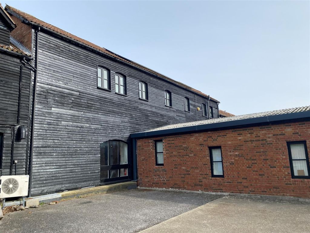 Property photo 3 of 11 External Rear 2.Jpg