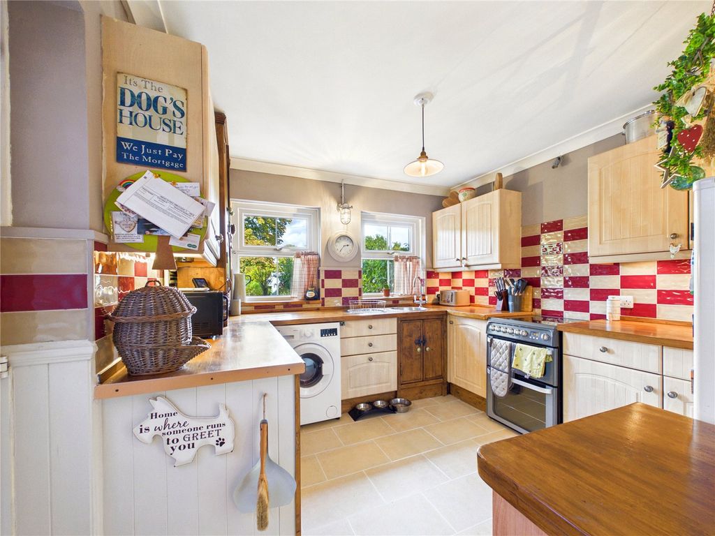 Property photo 3 of 27 Picture No. 19