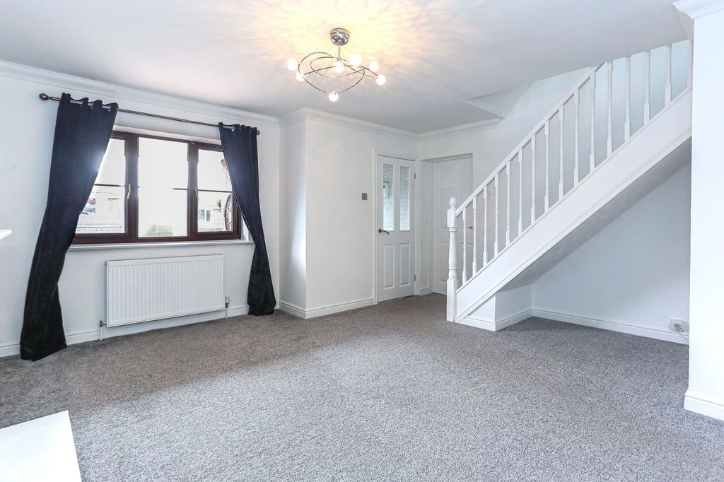 Property photo 3 of 36