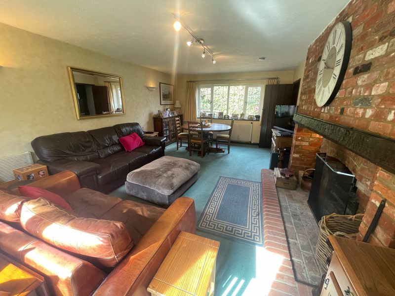 Property photo 3 of 11 Photo 3