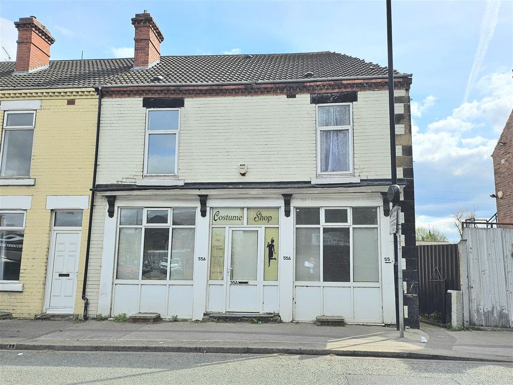 Property photo 1 of 10 Shop Front