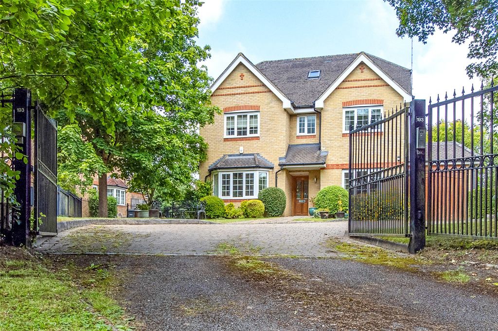 Property photo 1 of 31 Picture No. 39