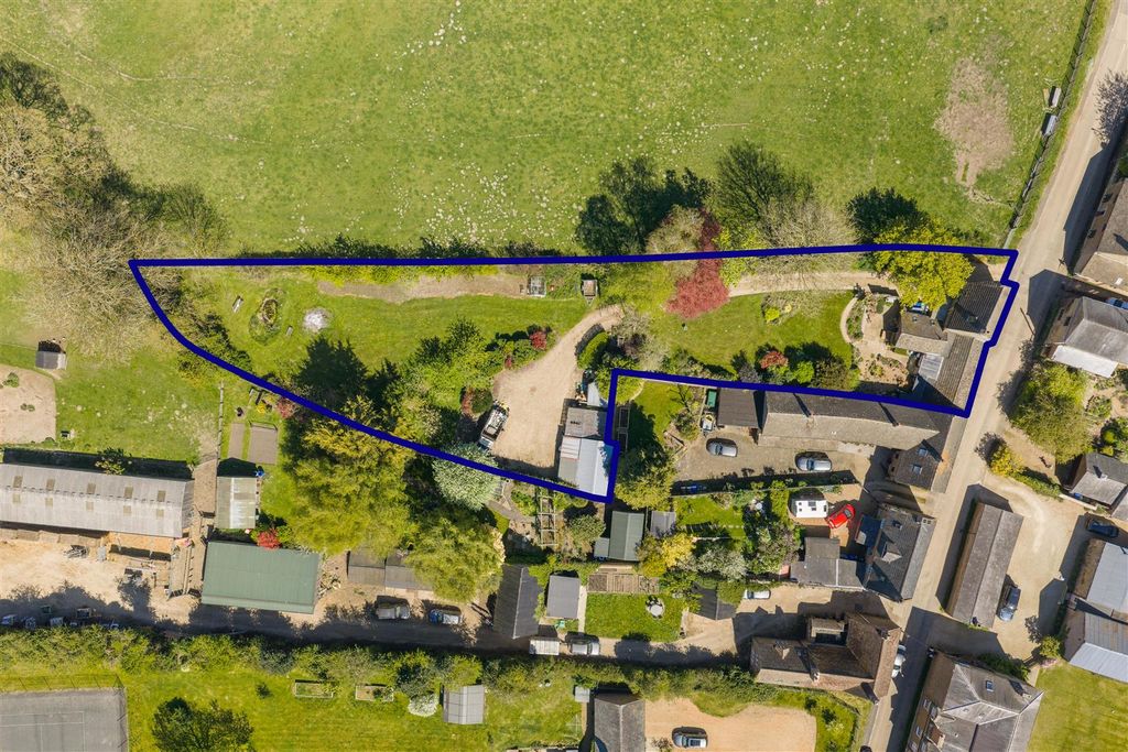 Property photo 2 of 57 Img_4928.Jpeg