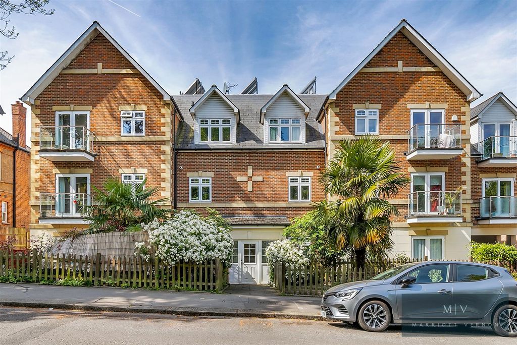 Property photo 1 of 16 Eva Court 8 MV-17.Jpg