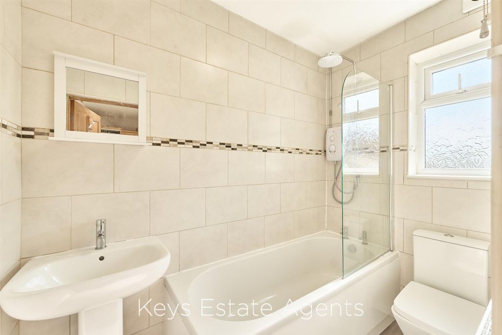 Property photo 3 of 12 Bathroom