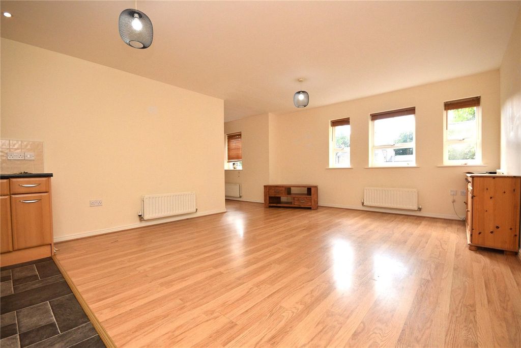Property photo 3 of 11 Picture No. 04
