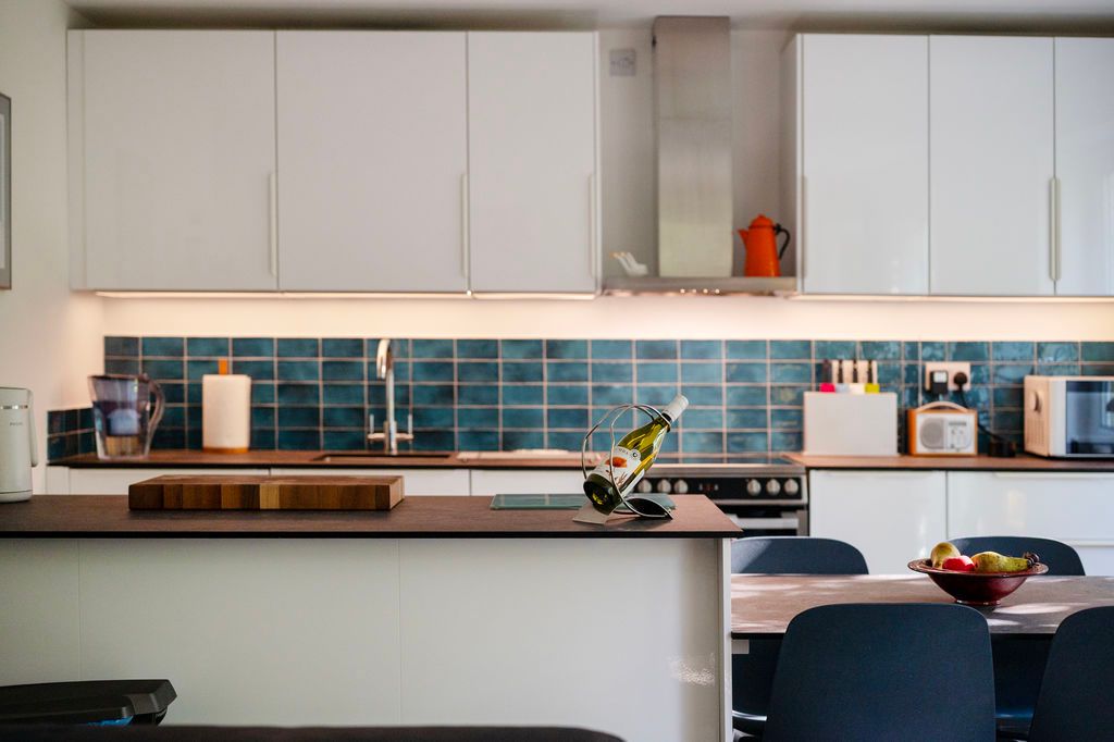 Property photo 3 of 30 Kitchen