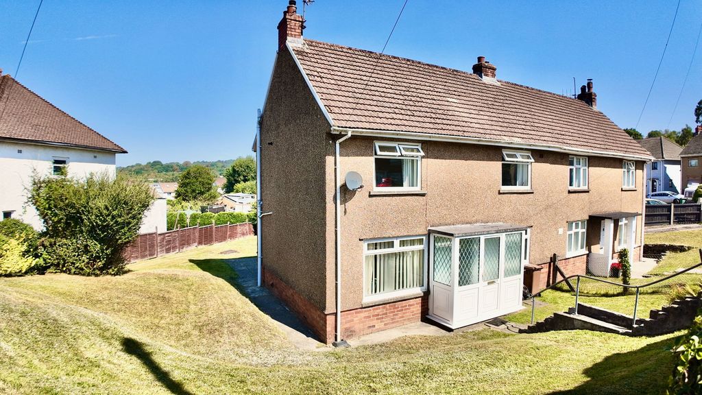 Property photo 3 of 33
