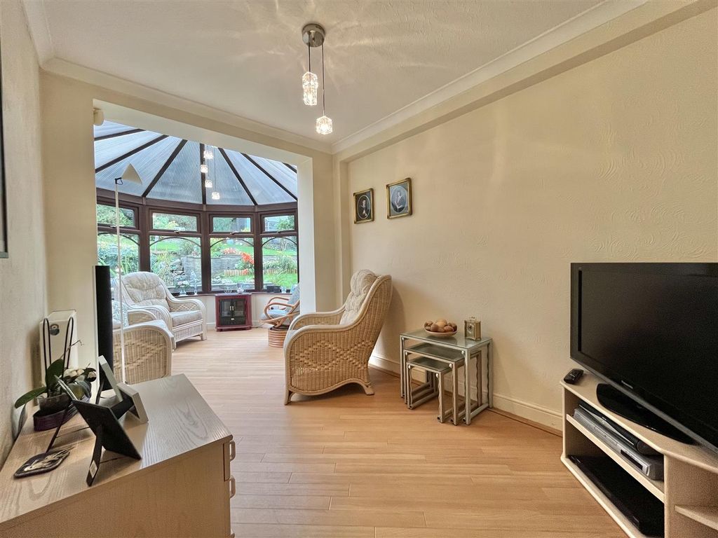 Additional image 7 of 5 bed detached house for saleNorth Road, Glossop SK13