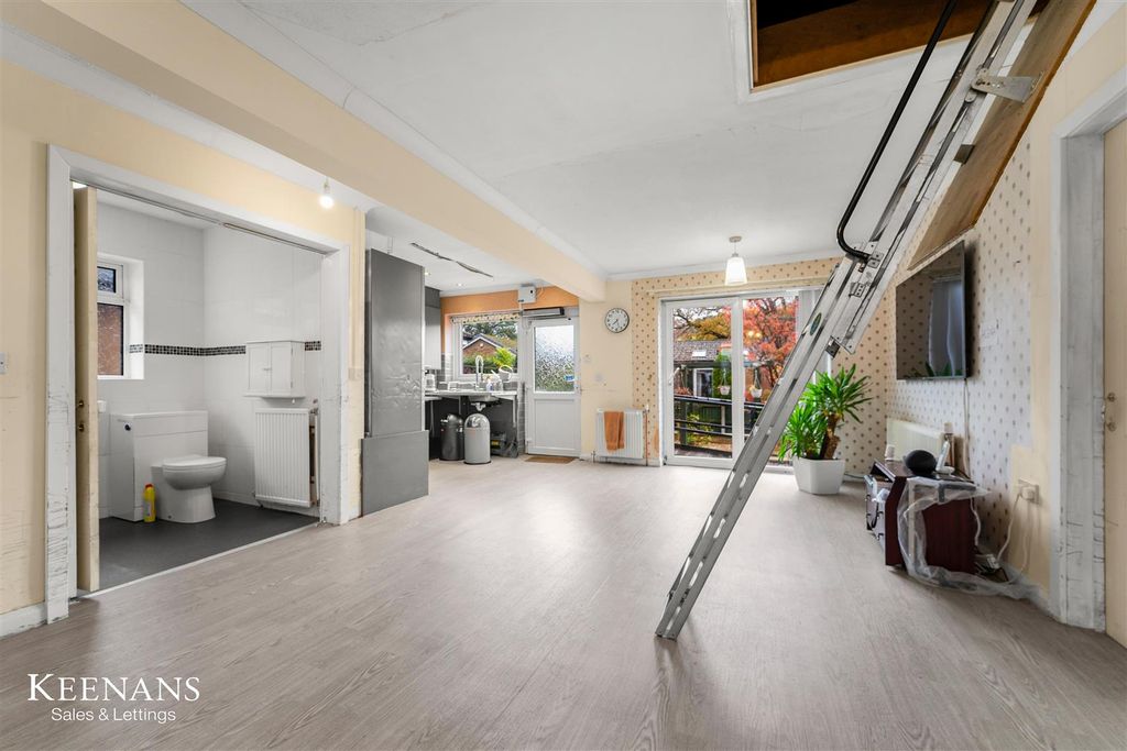 Property photo 3 of 19 2.Jpg