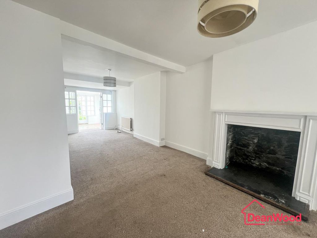 Property photo 3 of 30 3.Jpg