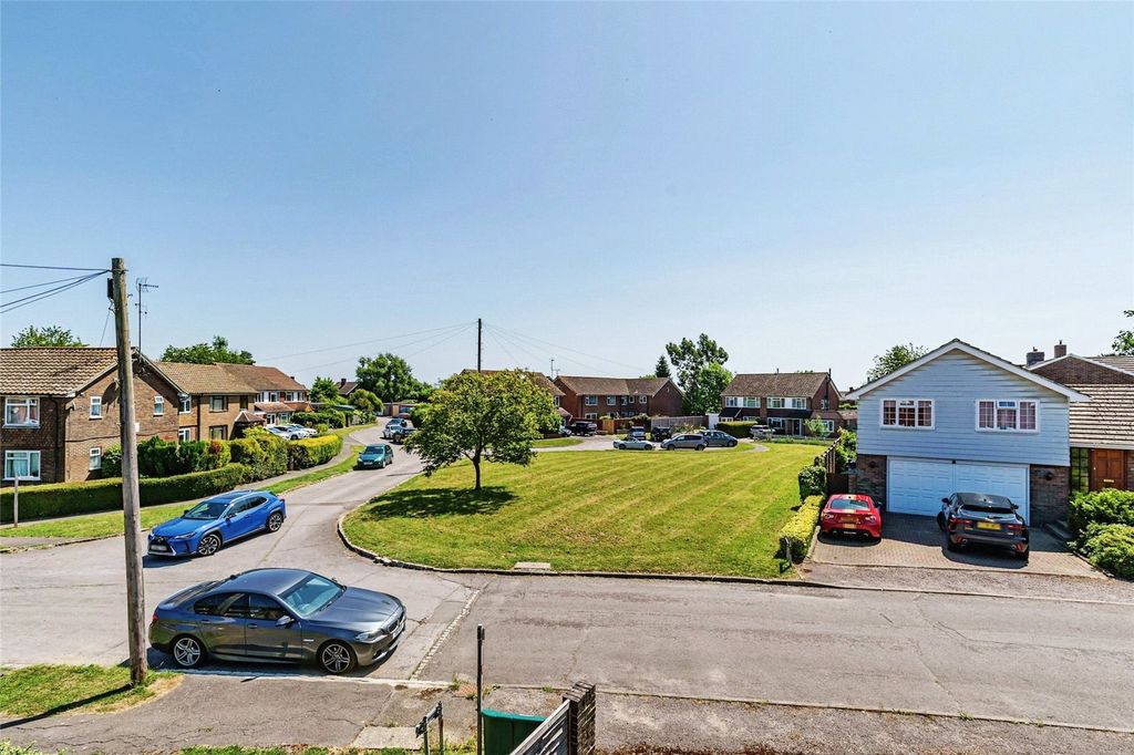 Property photo 3 of 15 Picture No. 16