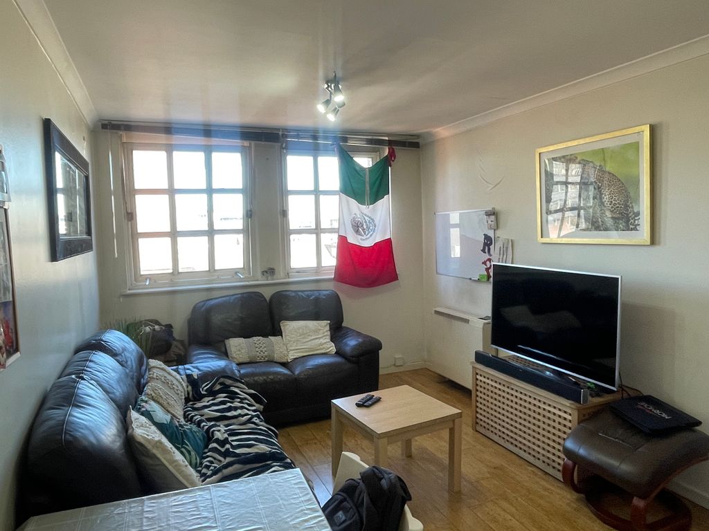 Property photo 2 of 4 Img_2922