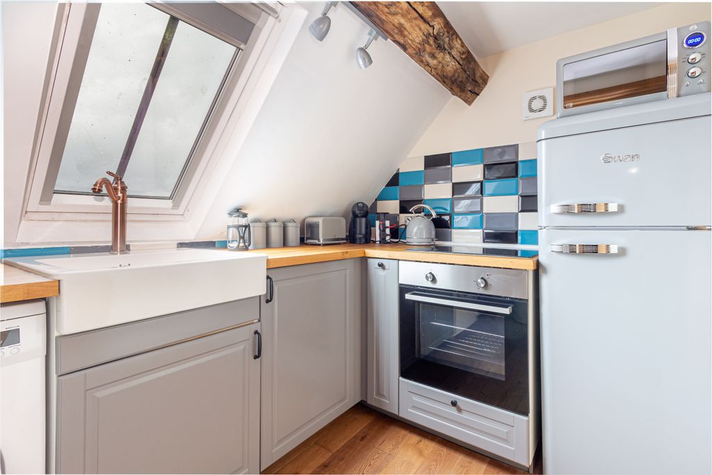 Additional image 5 of 2 bed flat for sale6 - 8 Widemarsh Street, Hereford HR4