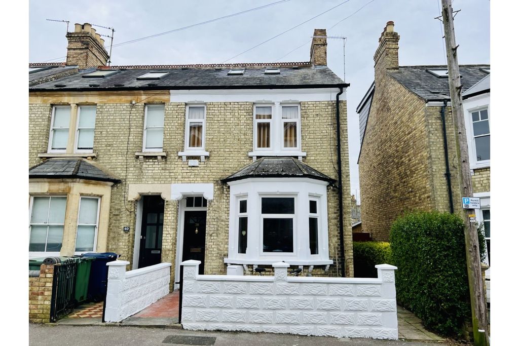 Property photo 1 of 13 Front