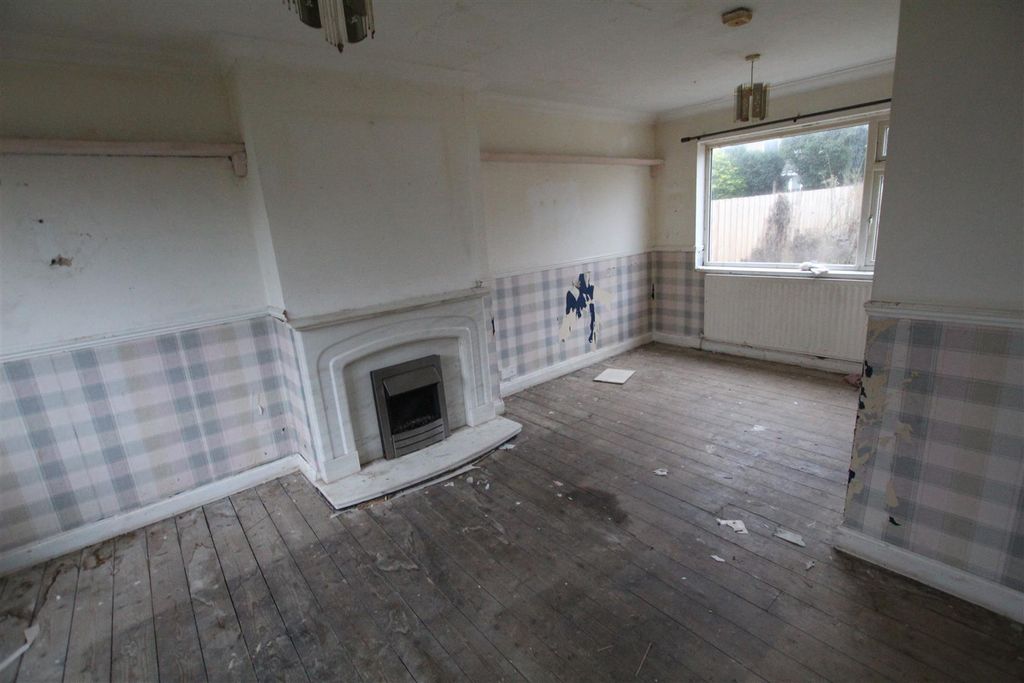 Property photo 3 of 8 Img_5045.Jpg