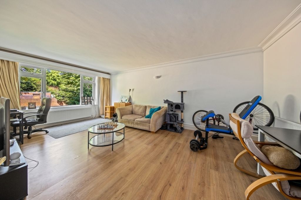 Property photo 2 of 7