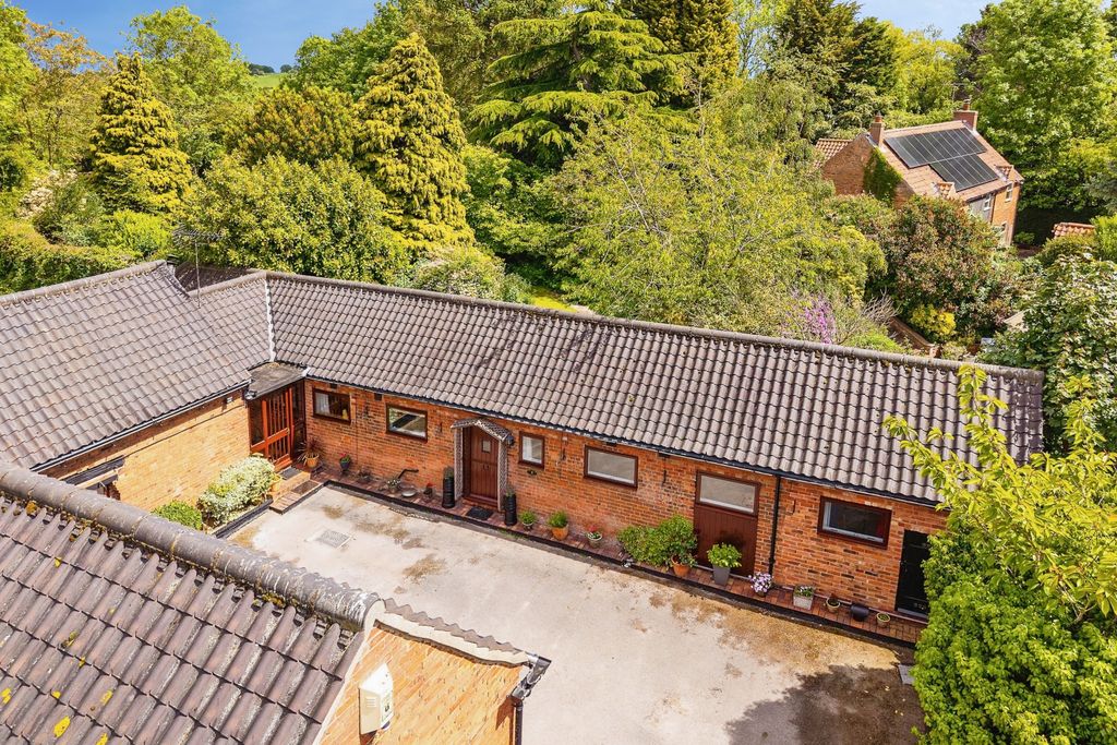 Property photo 2 of 43 Corn Barn Cottage