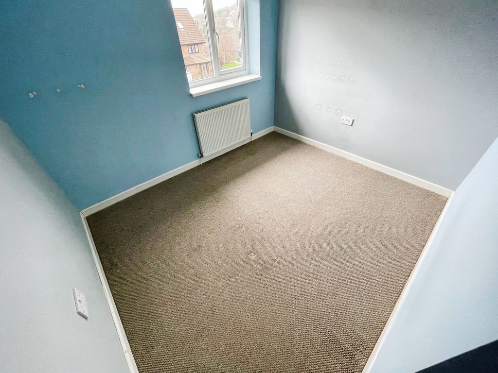 Additional image 12 of 4 bed property to rentHawthorn Glade, Abertillery NP13