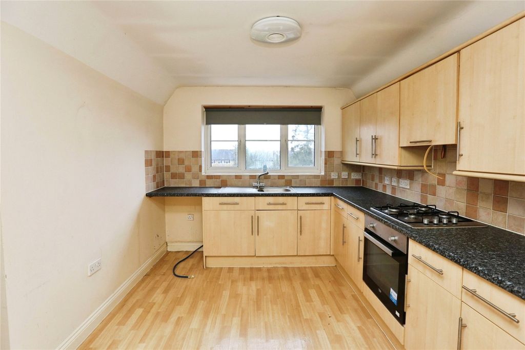 Property photo 3 of 15 Kitchen