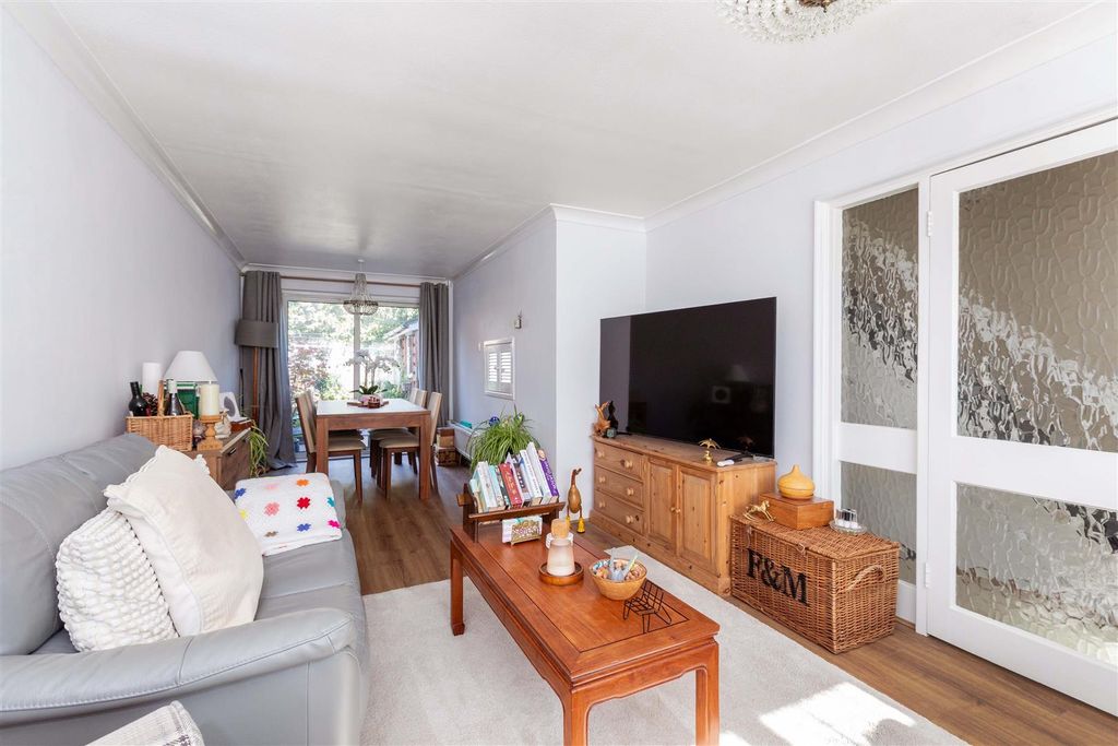 Property photo 2 of 19 5 Boarlands Close-12.Jpg