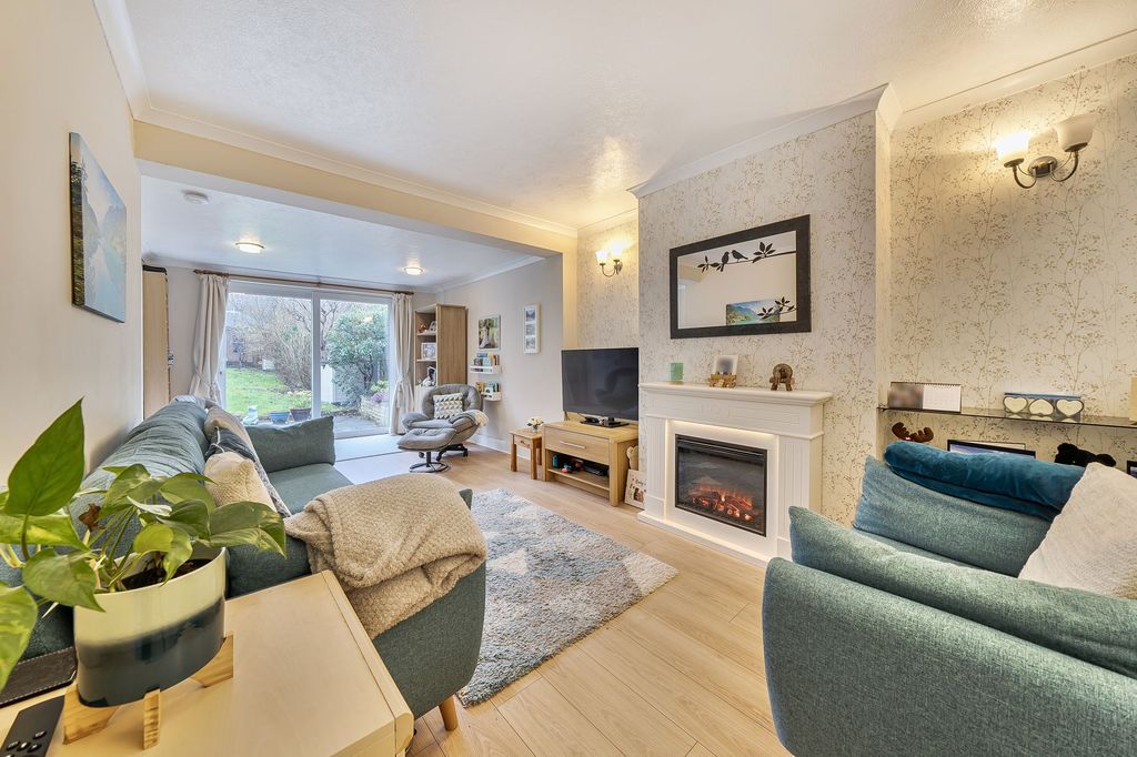 Property photo 2 of 22