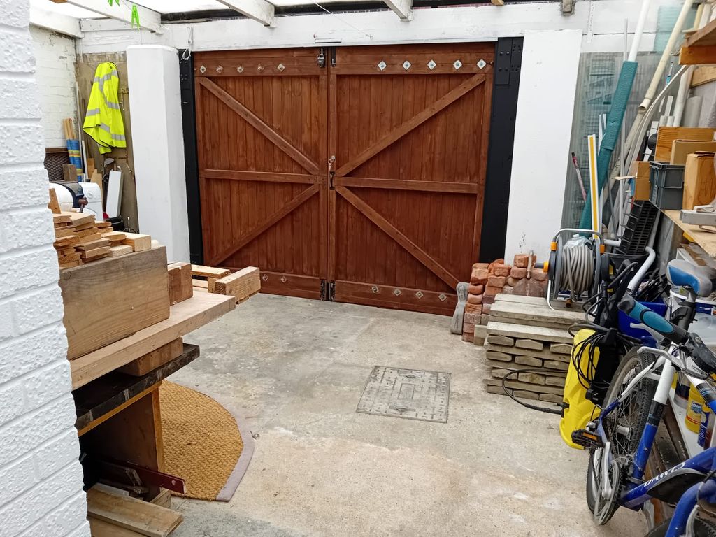 Property photo 3 of 32 Rear Courtyard