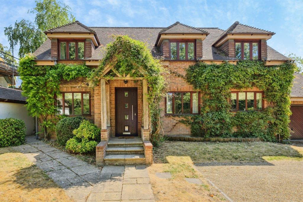 Property photo 1 of 19