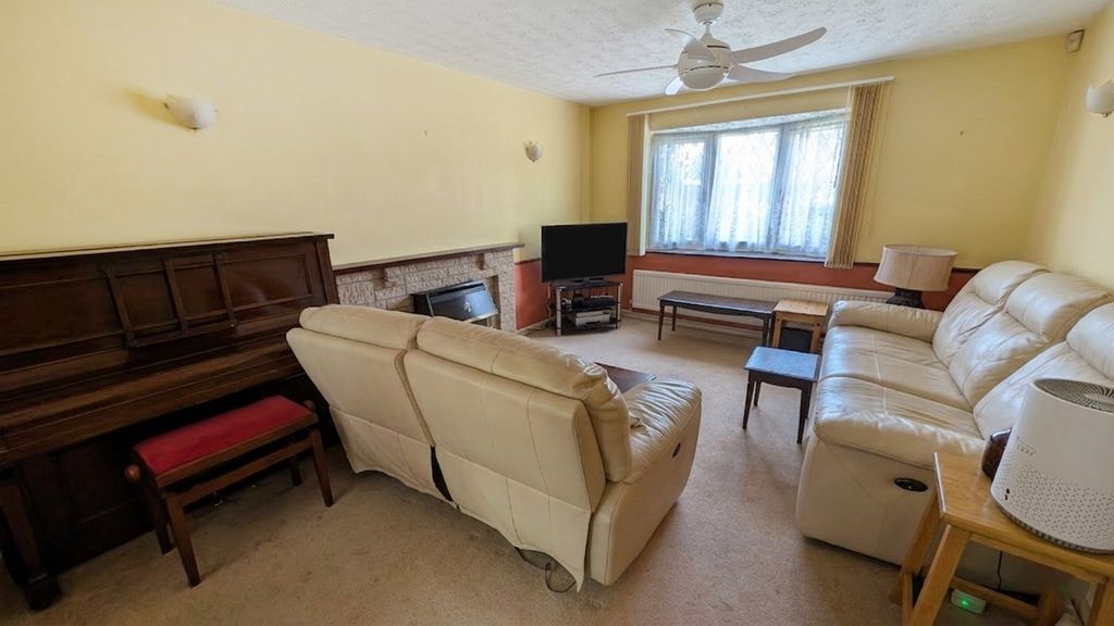 Property photo 2 of 18 Pbox-Img.Jpg