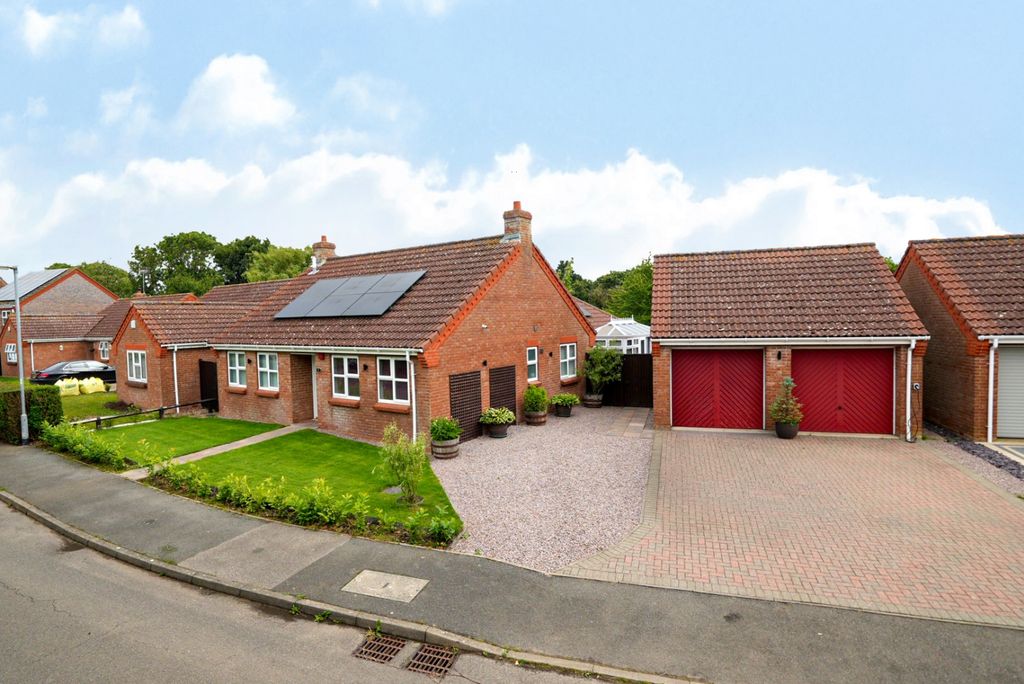 Property photo 1 of 28 6-6A2Bdf3B63d3A-1-6A2Bd9d21B57A-1479202-Jpg-1-6