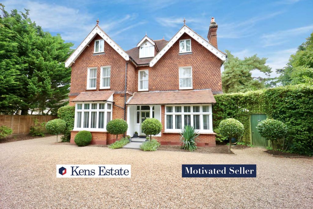 Property photo 1 of 21