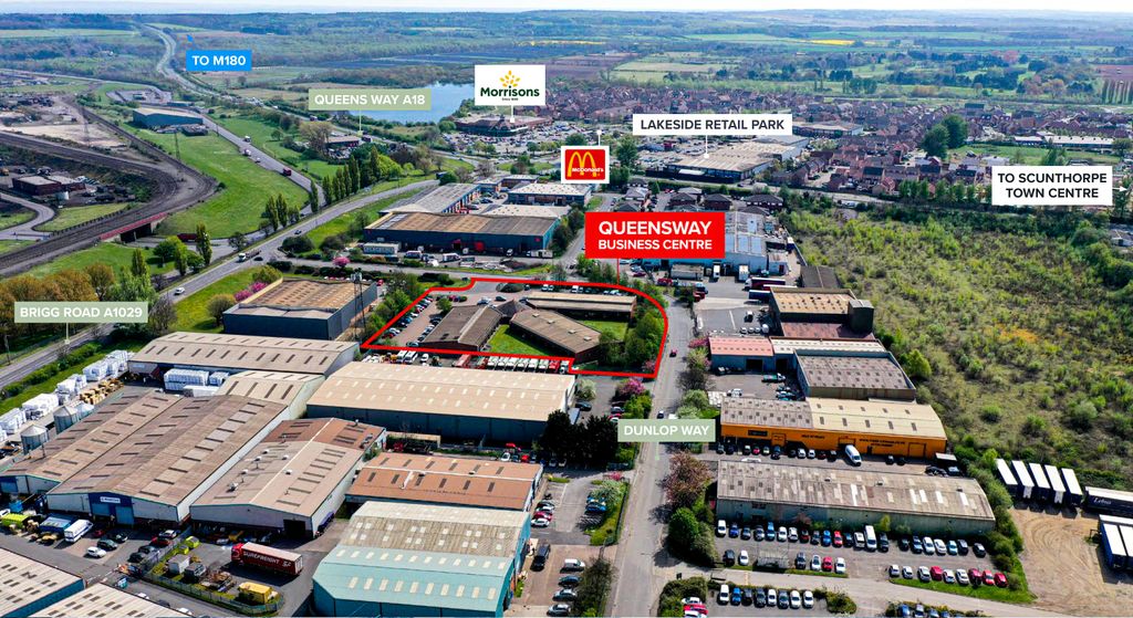 Property photo 3 of 13 Queensway 03  Edit .Jpg