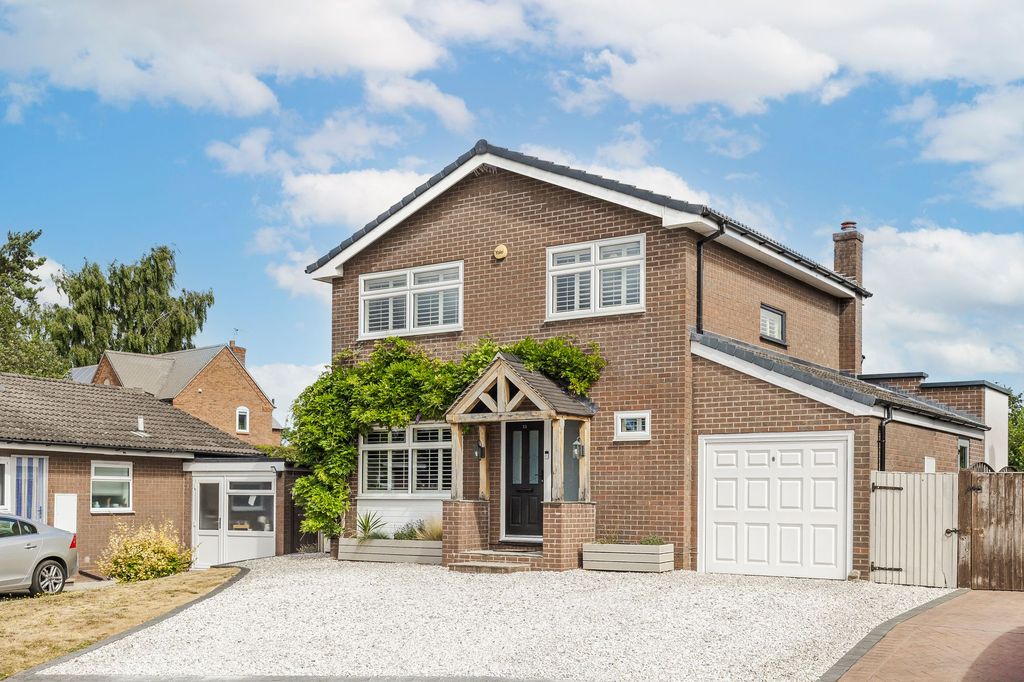 Property photo 1 of 33