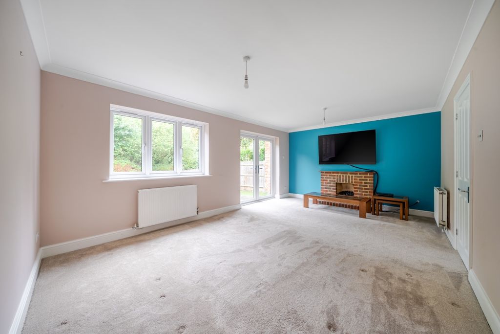 Property photo 2 of 15 1353839-9-68Cab84...