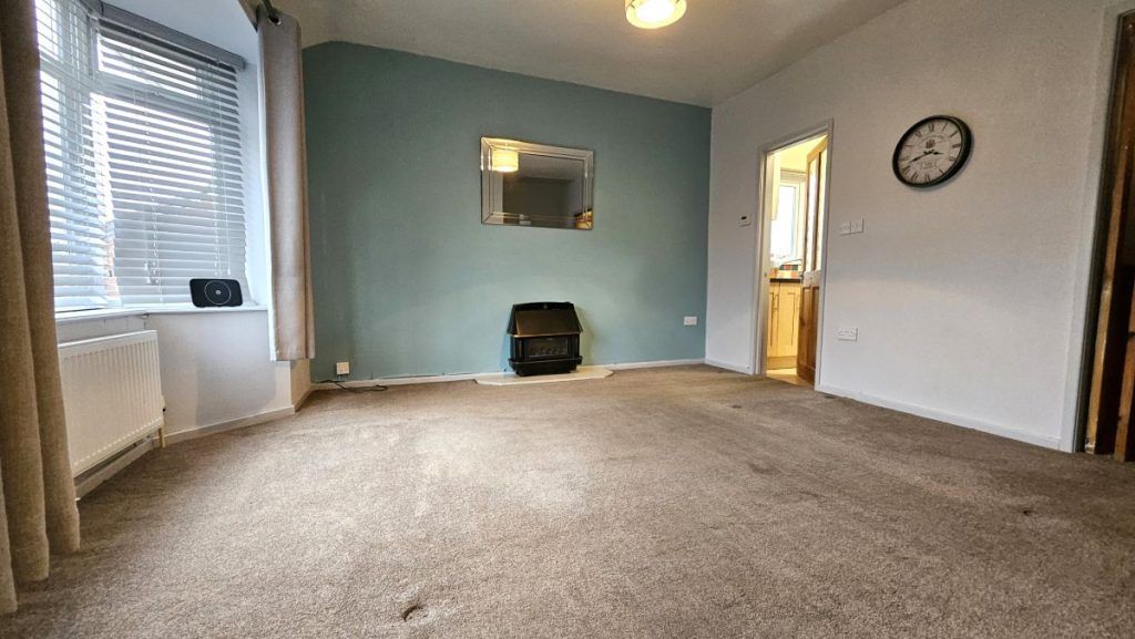 Property photo 3 of 26 4